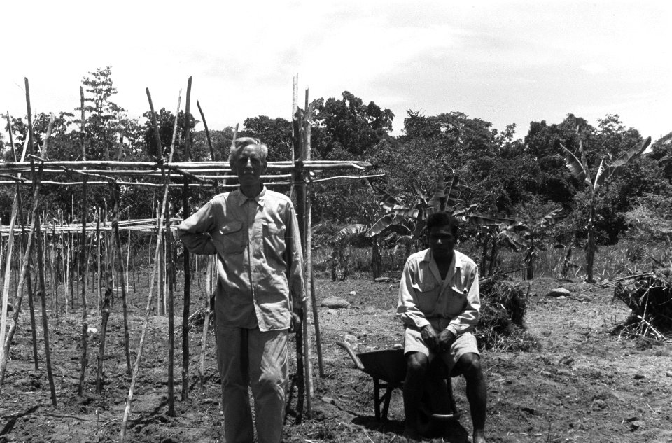 Planter met werknemer, Bestanddeelnr 1967