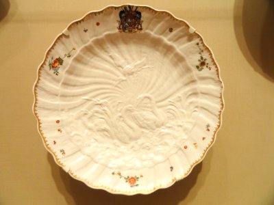 Plate from the Swan Service, Johann Joachim Kandler and Johann Friedrich Eberlein, Meissen Porcelain Manufactory, 1737-1741 - Nelson-Atkins Museum of Art - DSC08850