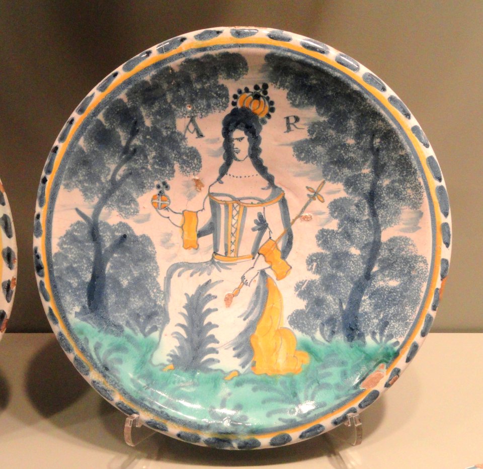 Plate commemorating Queen Anne, c. 1702-1714, London or Bristol, tin-glazed earthenware - Gardiner Museum, Toronto - DSC01263
