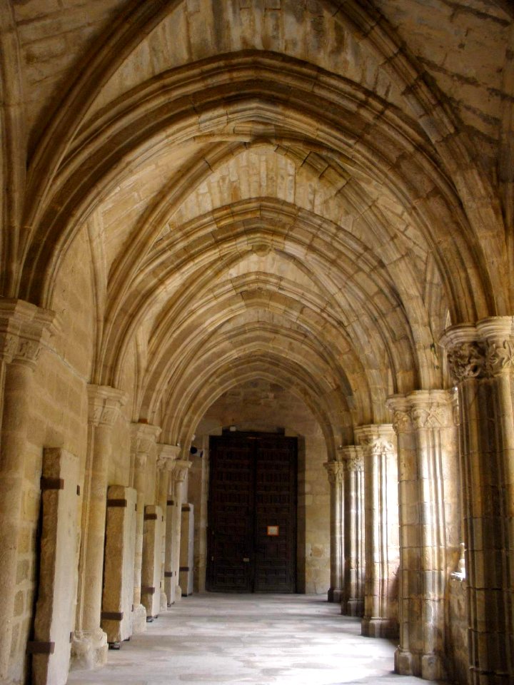 Plasencia - Catedral Vieja, claustro 14