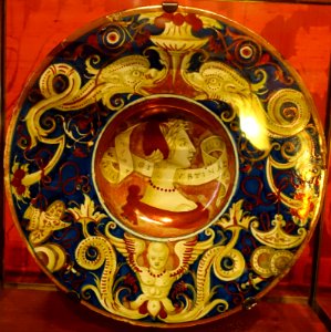Plate with a woman in profile, Italy, workshop of Giorgio Andreoli, called Giorgio da Gubbio, 1529, majolica - Morgan Library & Museum - New York City - DSC06554