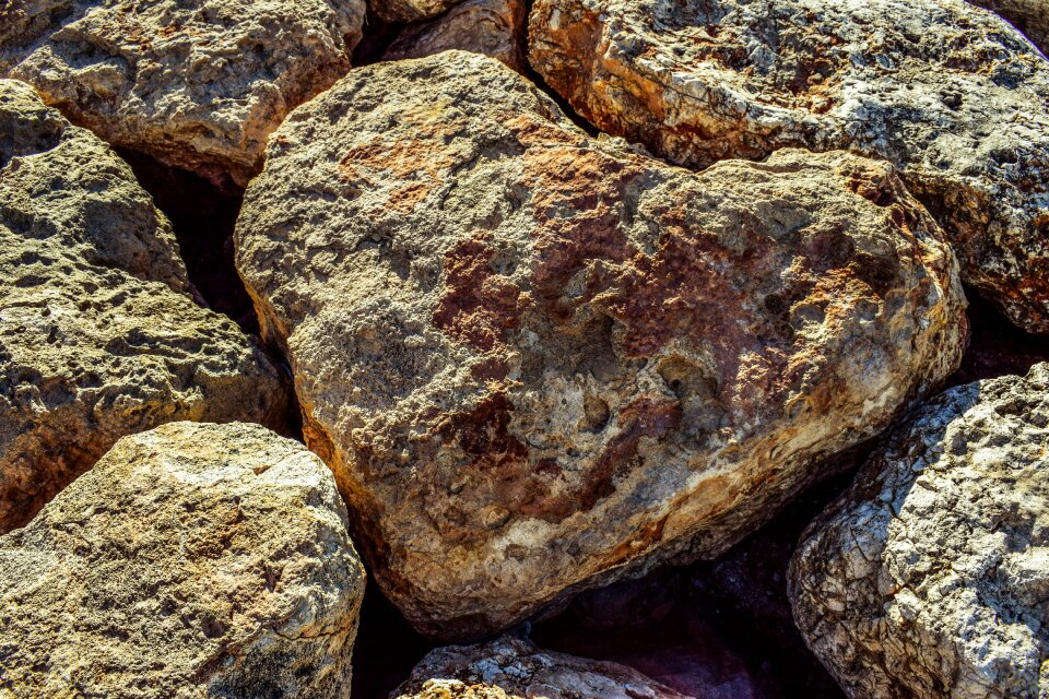 Love rock brown love