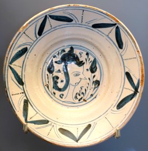 Plate with male bust, Teruel, Spain, 19th century AD, ceramic - Museo Nacional de Artes Decorativas - Madrid, Spain - DSC08197