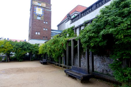 Platanenhain - Mathildenhöhe - Darmstadt, Germany - DSC01454