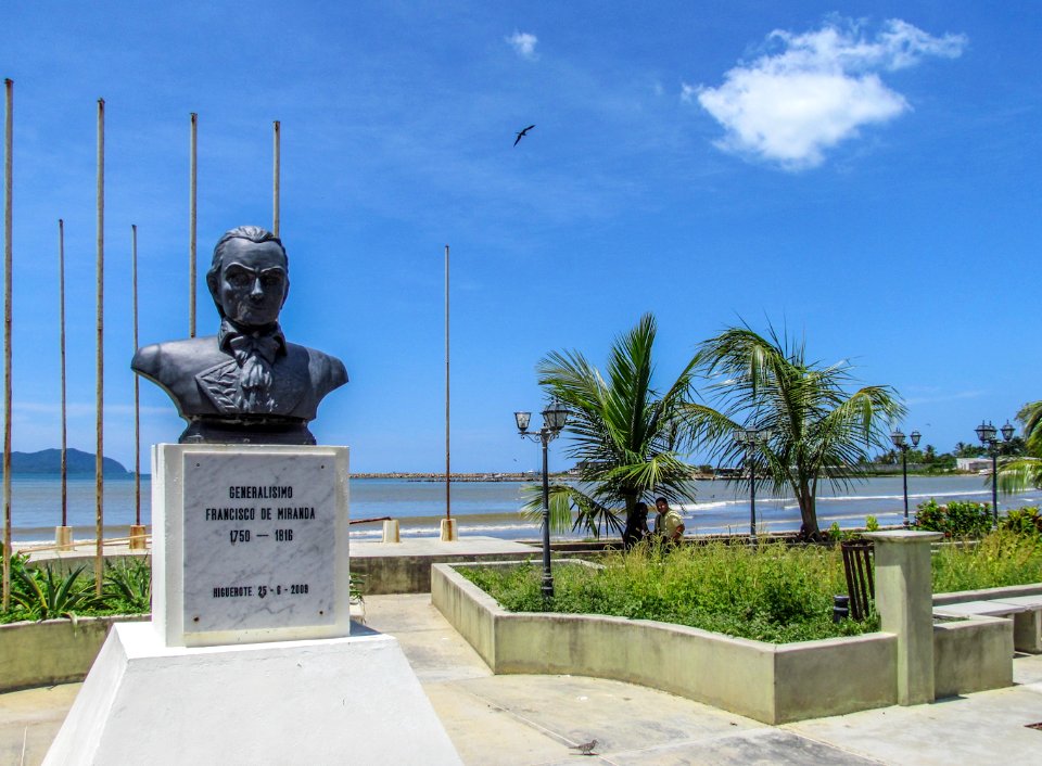 Plaza Francisco de Miranda, Higuerote