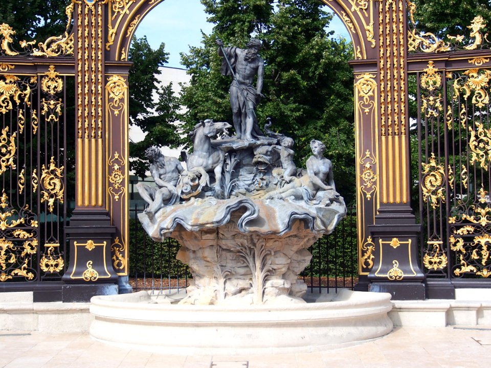 Place Stanislas, fountain, pic-006
