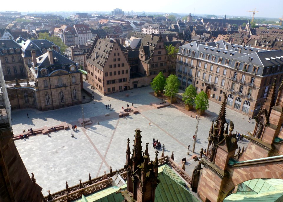 Place du Château vue depuis la cathédrale