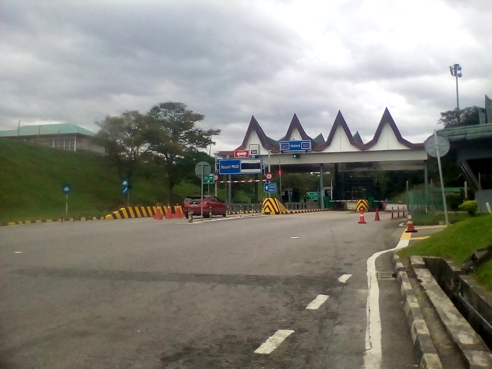Plaza Tol Pedas Linggi Negeri Sembilan 02