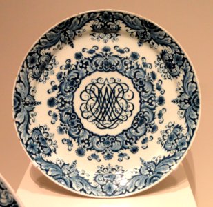 Plate, 1703, Grieksche A Factory, designed by Pieter Adriaensz Kocks, tin-glazed earthenware - Art Institute of Chicago - DSC09990