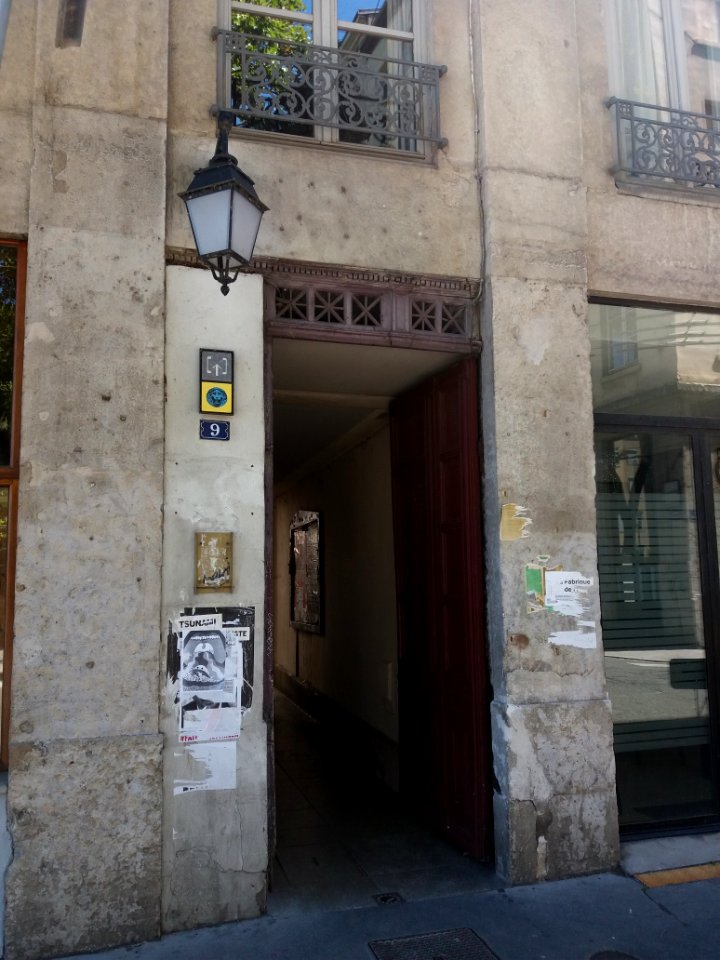 Place Colbert - Entrée de la traboule qui mène à la cour des Voraces