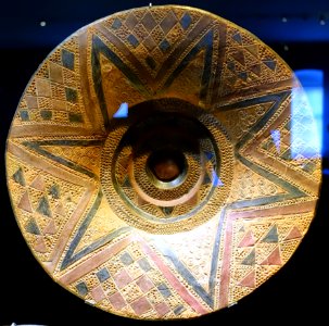 Plate with geometric design, Hallstatt culture grave goods, Albstadt-Lautlingen, 'Kriegsäcker', Zollernalbkreis, 8th to 7th century BC, ceramic - Landesmuseum Württemberg - Stuttgart, Germany - DSC02801