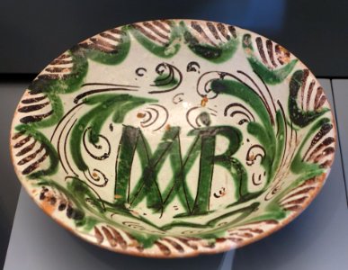 Plate with inscription MAR, Teruel, Spain, 16th century AD, ceramic - Museo Nacional de Artes Decorativas - Madrid, Spain - DSC08200