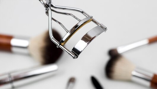 Makeup eyelashes sweeping make up