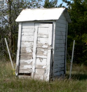 Pleasant Ridge Church (Phillips Co, KS) outhouse from SE 1