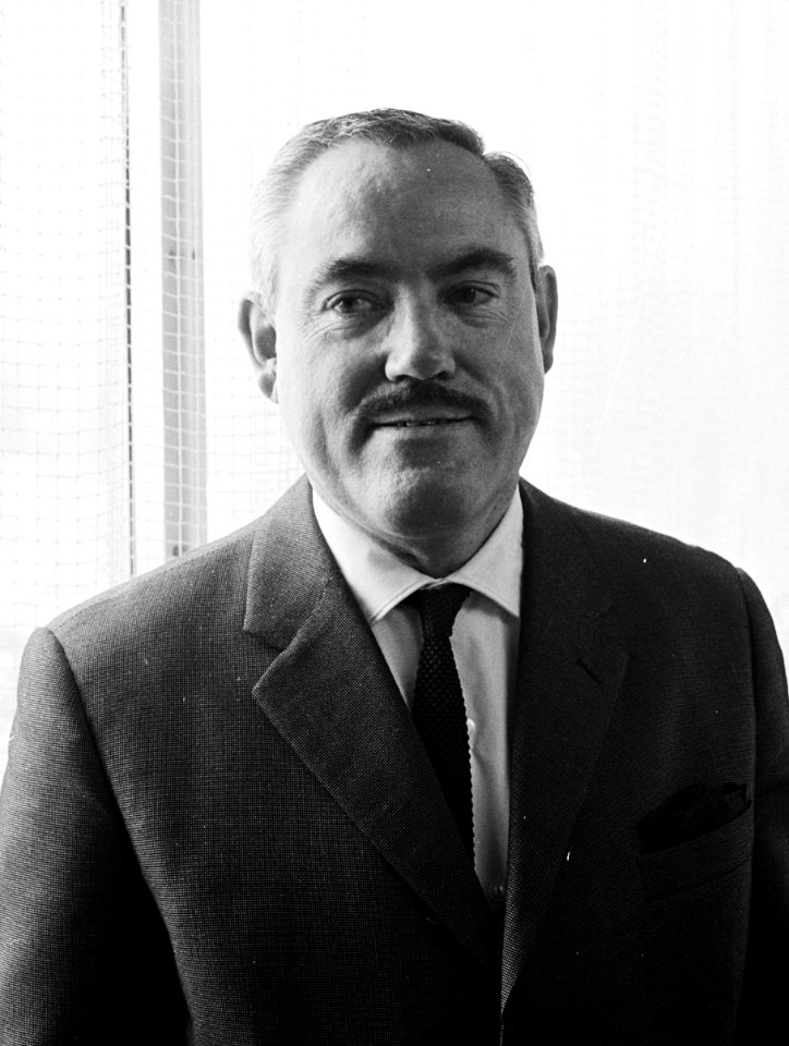 Platenmarkt in Bijenkorf te Rotterdam Trompettist Willy Schobben neg nrs 18, Bestanddeelnr 915-6313 (cropped)