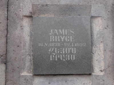 Plaque at Tsitsernakaberd for James Bryce