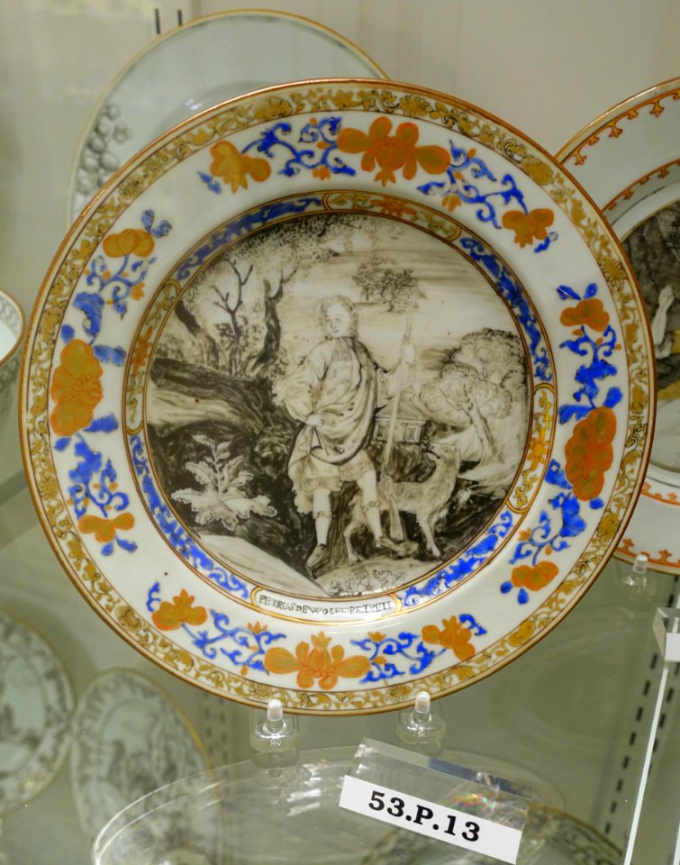 Plate with John Cecil, Baron Burghley, China, c. 1740, hard paste porcelain, overglaze enamels, gilt, HD 53.P.13 - Flynt Center of Early New England Life - Deerfield, Massachusetts - DSC04768