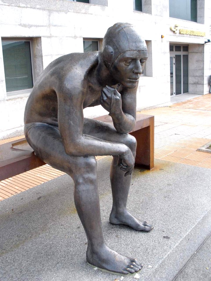Plasencia - Escultura 'El Entrenamiento' (Manuel Mediavilla, 2006)