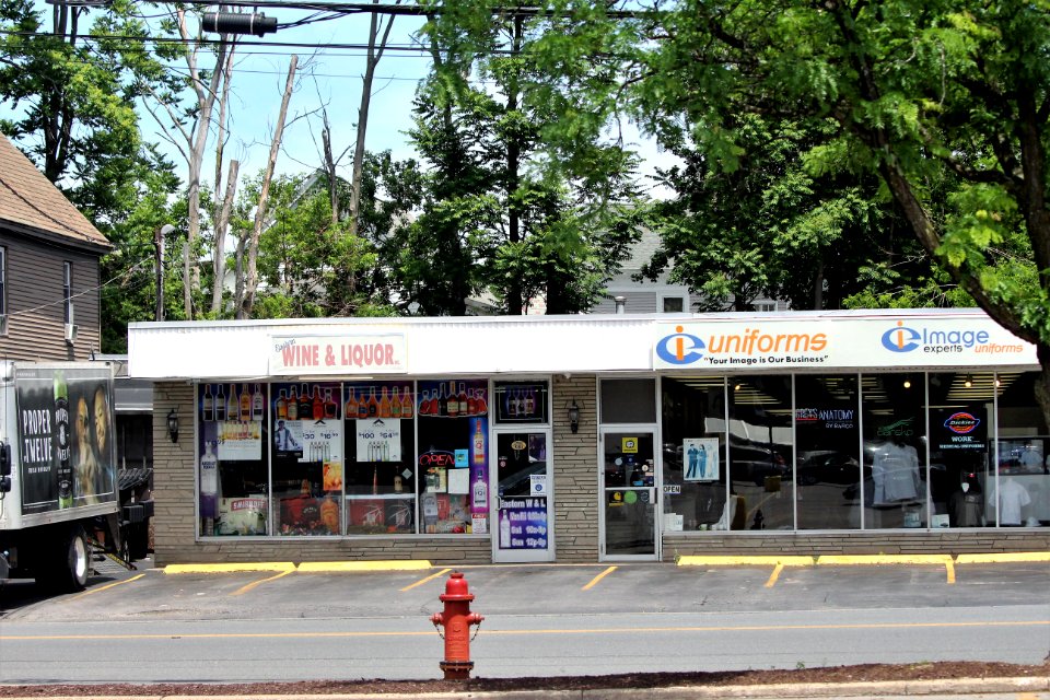 Plaza on Eastern Avenue in Schenectady, New York