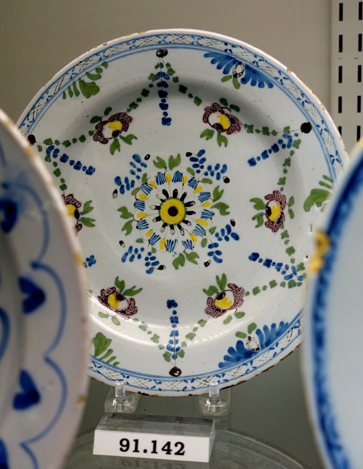 Plate, London, England, 1780-1790, tin-glazed earthenware, HD 91.142 - Flynt Center of Early New England Life - Deerfield, Massachusetts - DSC04322