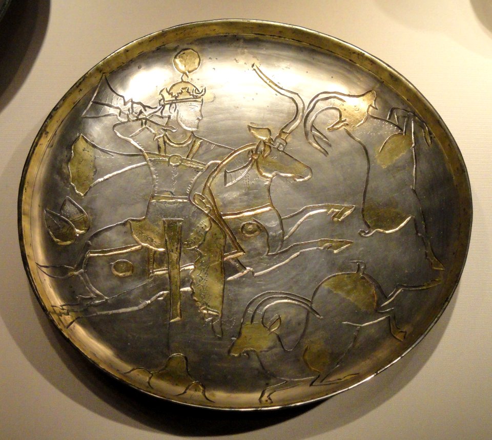 Plate, Iran, Sasanian period, 7th century AD, silver and gilt - Arthur M. Sackler Gallery - DSC05806