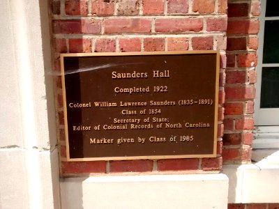 Plaque at Saunders Hall