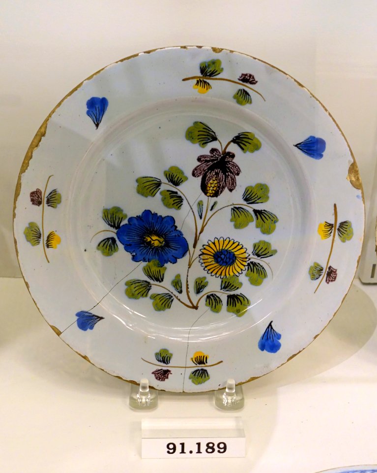 Plate, Liverpool, England, c. 1760, tin-glazed earthenware, HD 91.189 - Flynt Center of Early New England Life - Deerfield, Massachusetts - DSC04348