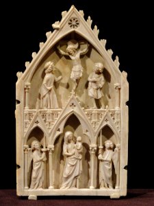 Plaque, The Crucifixion and Virgin and Child with Angels, about 1250-1270 AD, France, perhaps Paris, ivory - Cleveland Museum of Art - DSC08575