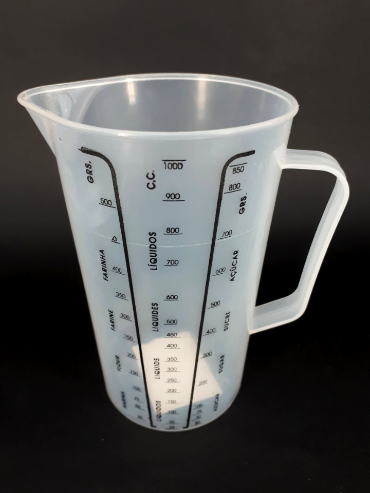Plastic measuring cup 2017 B2