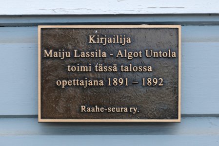 Plaque Kirkkokatu 14 Raahe 20200711