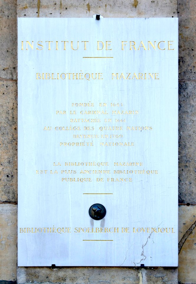 Plaque droite Institut de France