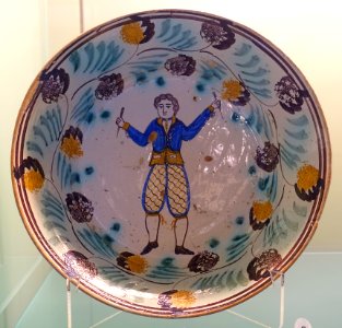 Plate, Coimbra, 19th century, faience - Museu Nacional de Soares dos Reis - Porto, Portugal - DSC00369