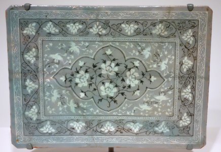 Plaque, Korea, Goryeo dynasty, early 13 century, stoneware with inlaid decoration under celadon glaze - Museum of Fine Arts, Boston - DSC02800