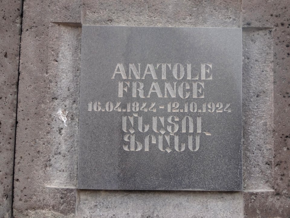 Plaque at Tsitsernakaberd for Anatole France