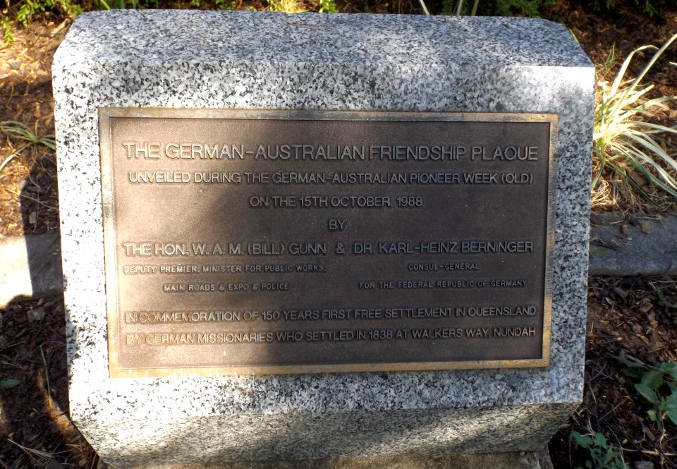 Plaque at First Free Settlers Monument