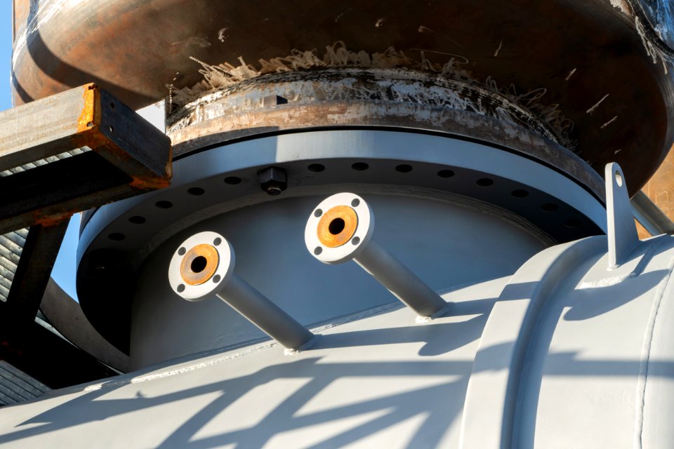 Pipe couplings on a pressure tank under construction
