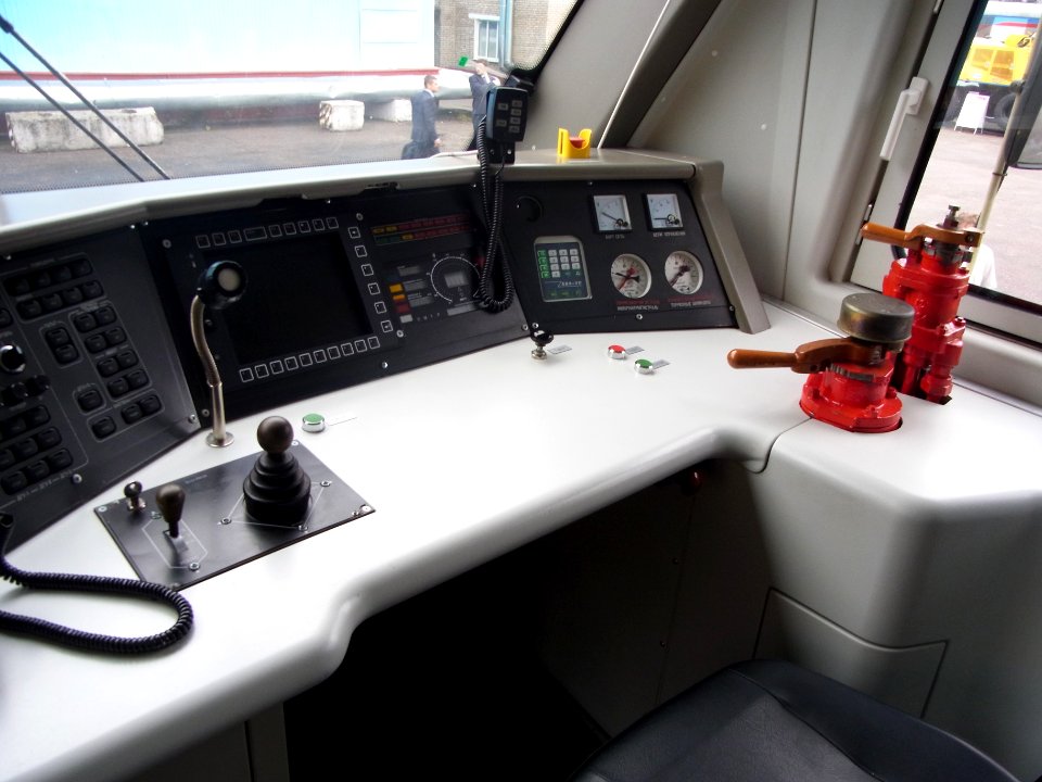 Pioneer 001 train interior 1 - cabin control panel right
