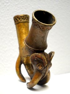 Pipe head in the form of an elephant, Cameroon grasslands, Bamum or Babungo, brass - Ethnological Museum, Berlin - DSC02275