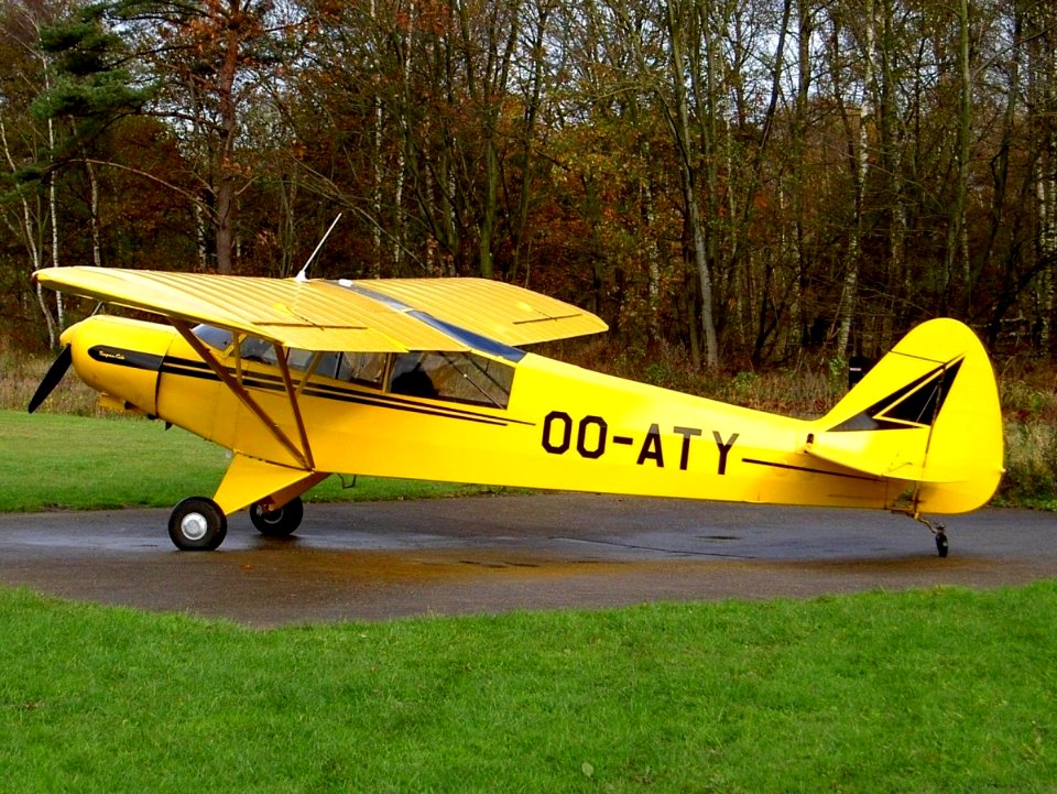 Piper L-18C-PI Super Cub OO-ATY, Belgium, 14 November 2004