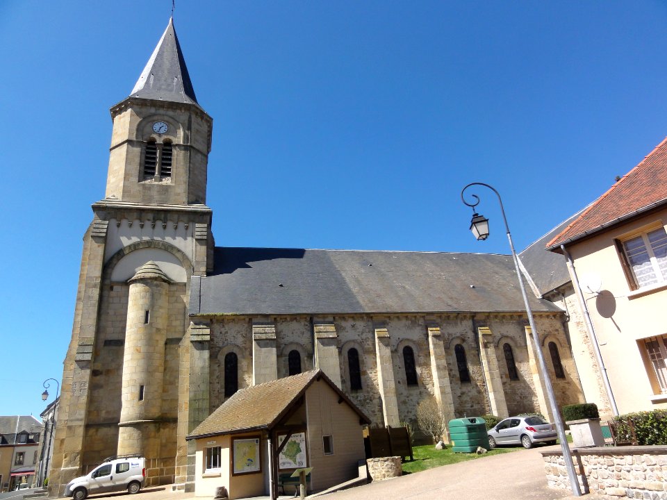 Pionsat (Puy-de-Dôme) église (02)