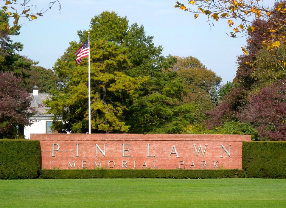 Pinelawn Memorial Park jeh