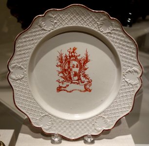 Plate, made in Staffordshire, England, possibly decorated in Liverpool, 1755-1765, salt-glazed stoneware - Winterthur Museum - DSC01442