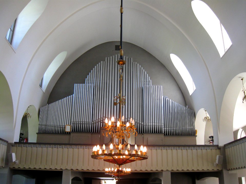 Pipe organs of Saari church
