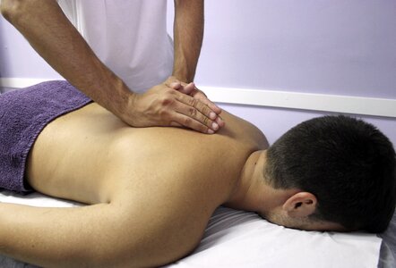 Handling massage back photo