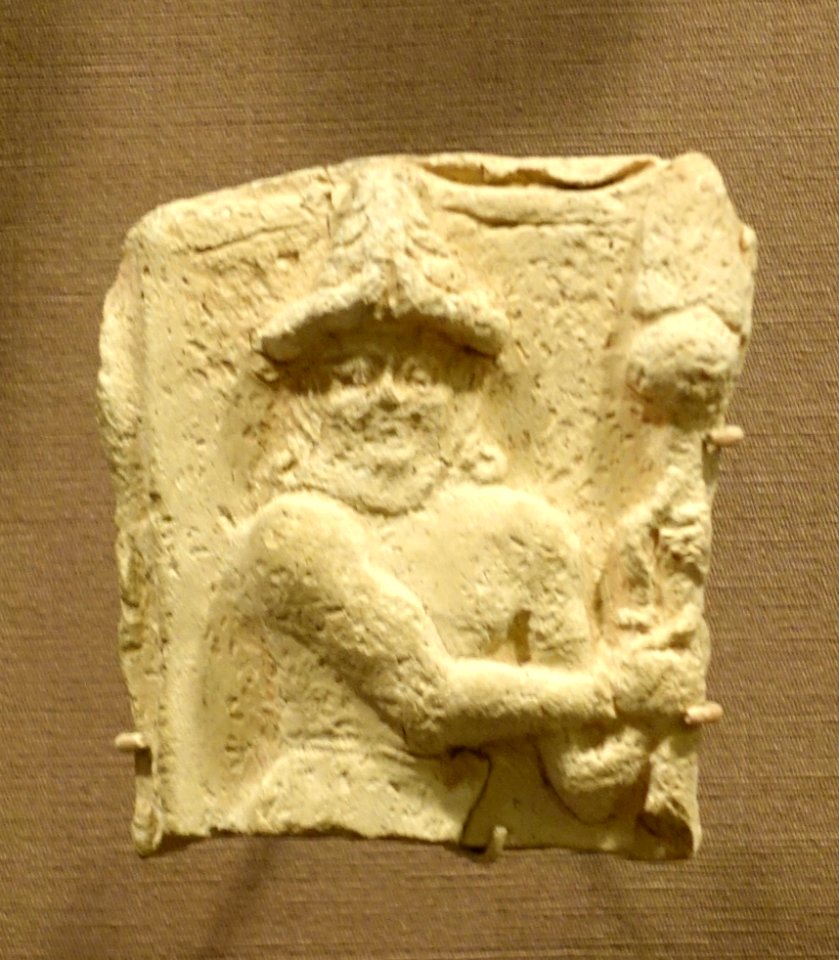 Plaque with bull-man holding mace, Bismaya, Isin-Larsa to Old Babylonian, 2000-1600 BC, baked clay - Oriental Institute Museum, University of Chicago - DSC07399