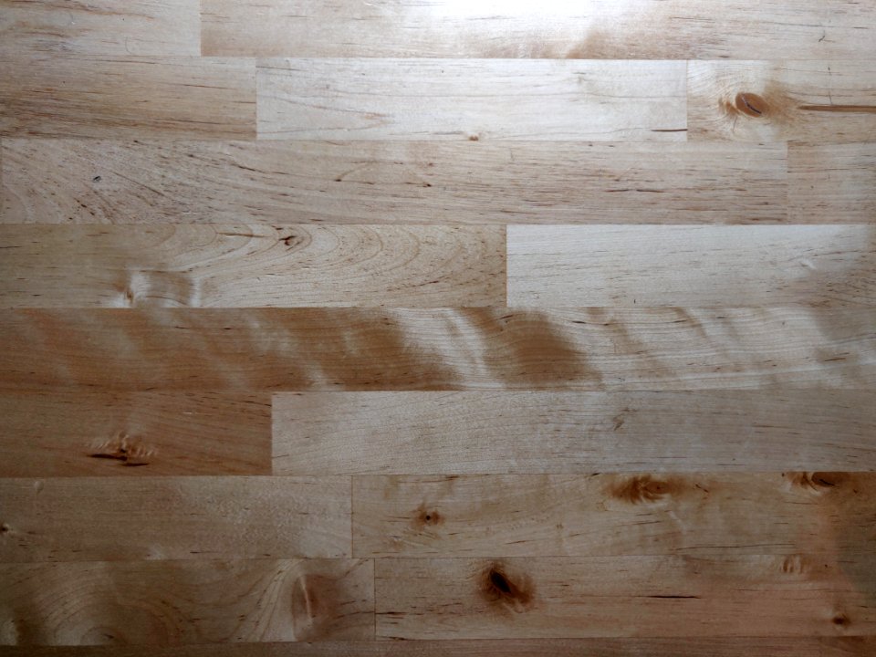 Pine Wooden Table Tap