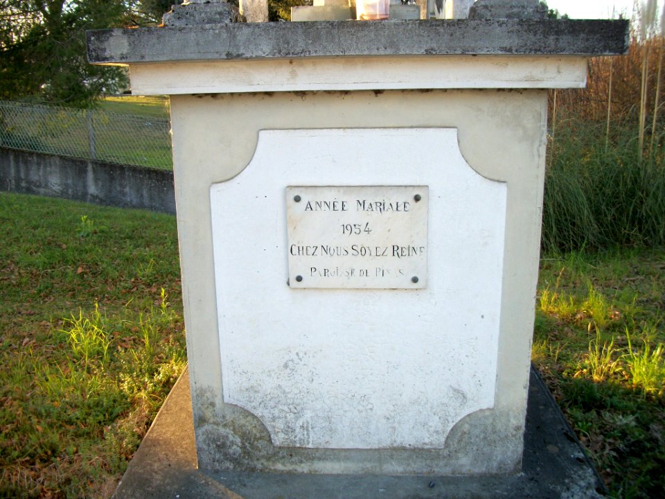 Pinas - Oratoire de la Vierge à l'Enfant 02