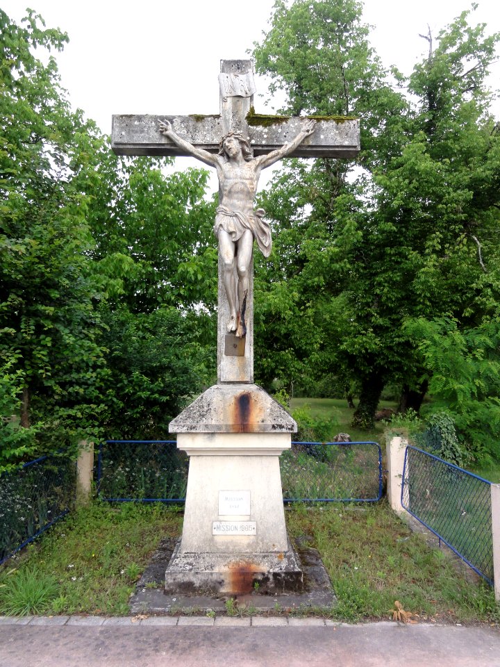 Pissos (Landes) croix de mission