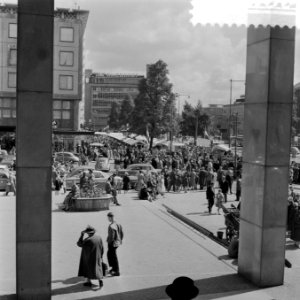 Pinksterdriemarkt in Rotterdam. Coolsingel, Bestanddeelnr 908-6756