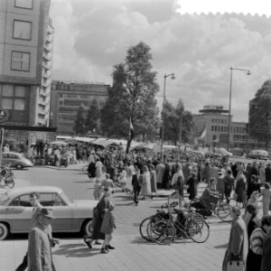 Pinksterdriemarkt in Rotterdam. Coolsingel, Bestanddeelnr 908-6758
